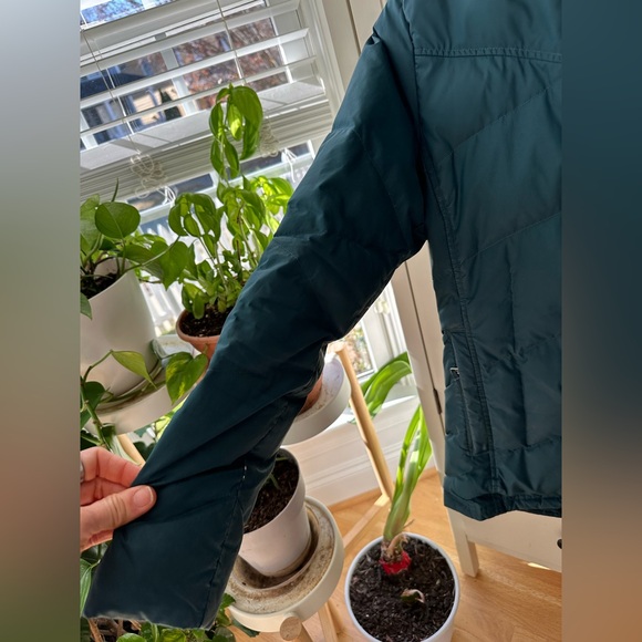 Patagonia women’s coat - Picture 8 of 9